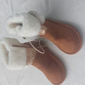 Michael Kors Girls Fur Boots